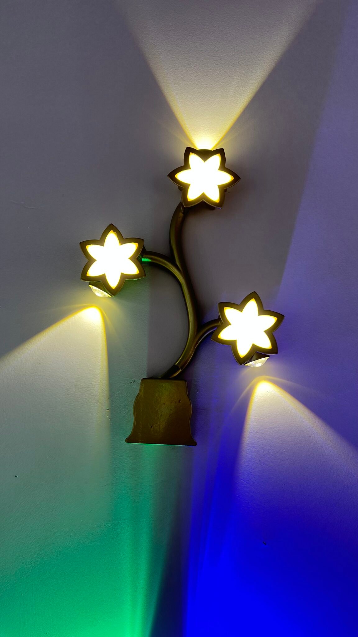 Floral LED Wall Lamp