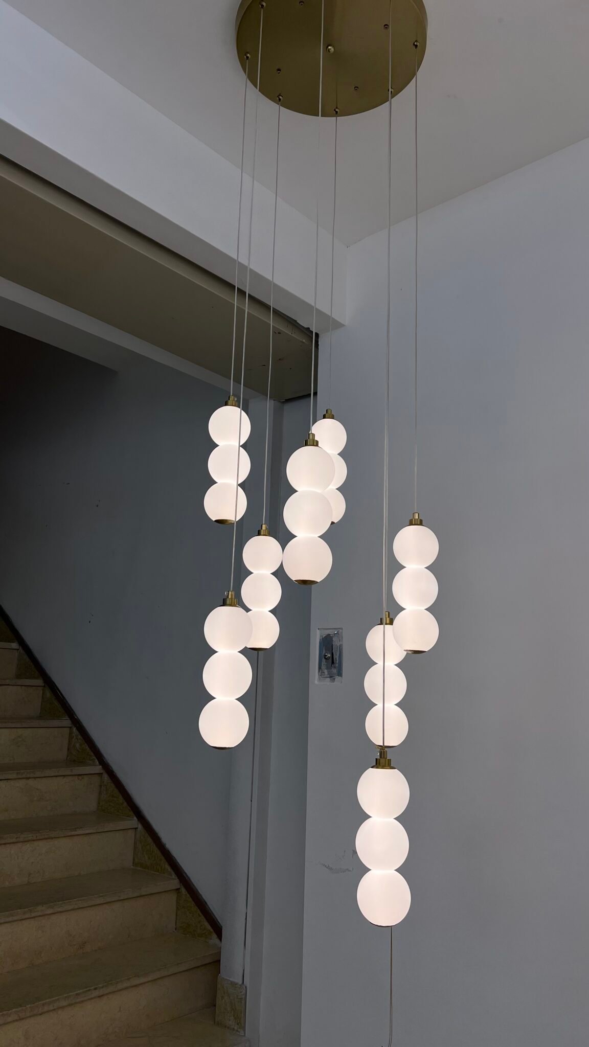 Modern Globe Spiral Chandelier – Elegant Glass Pendant Light