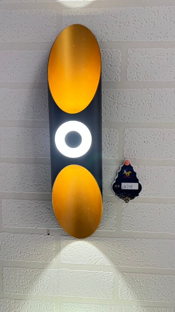 Modern Dual-Tone LED Wall Light – Unique Geometric Design