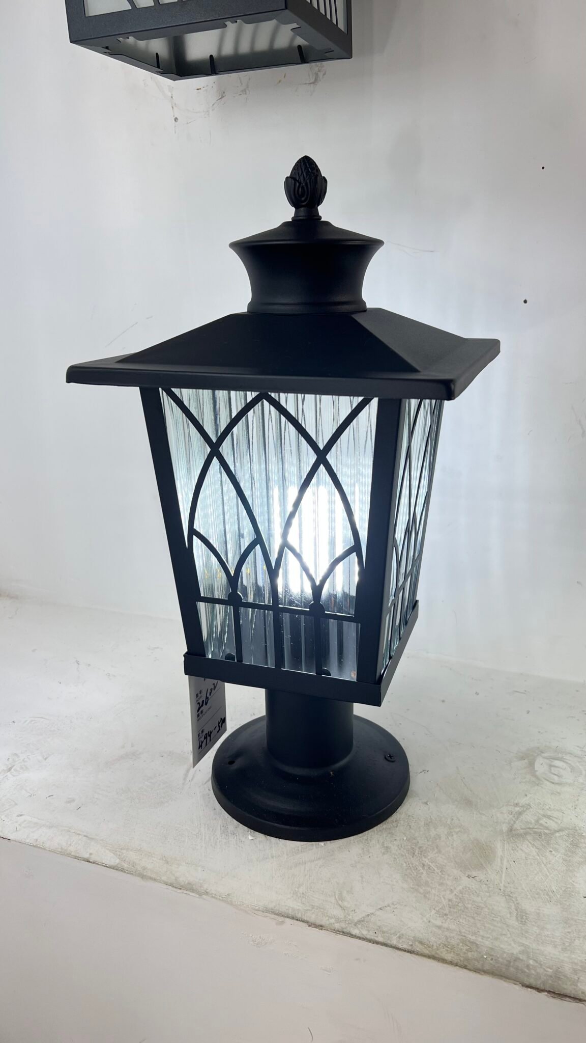 Vintage Black Outdoor Gate Light – Gothic Glass Lantern