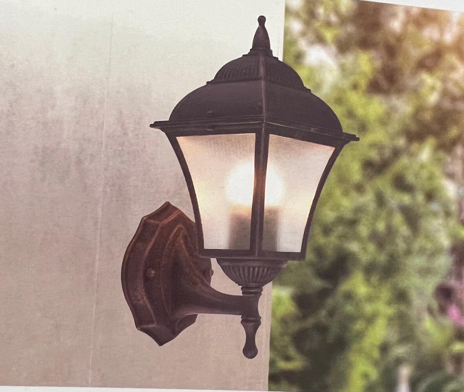 Vintage Outdoor Wall Lantern