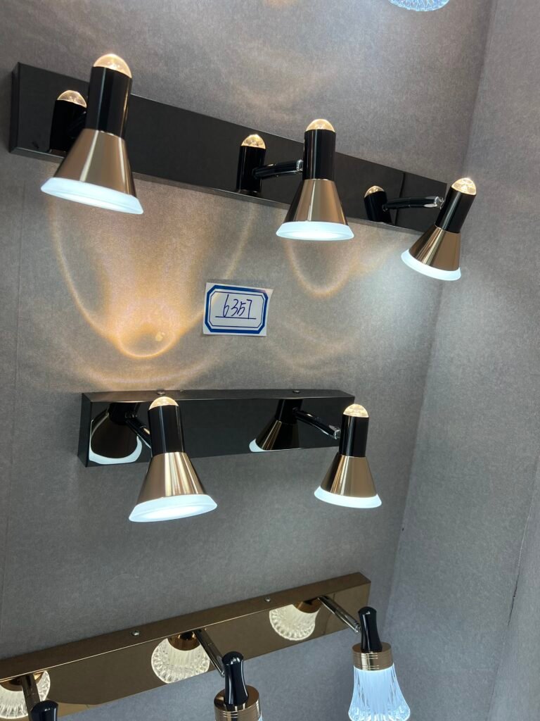 Elegant Modern Wall Bulb